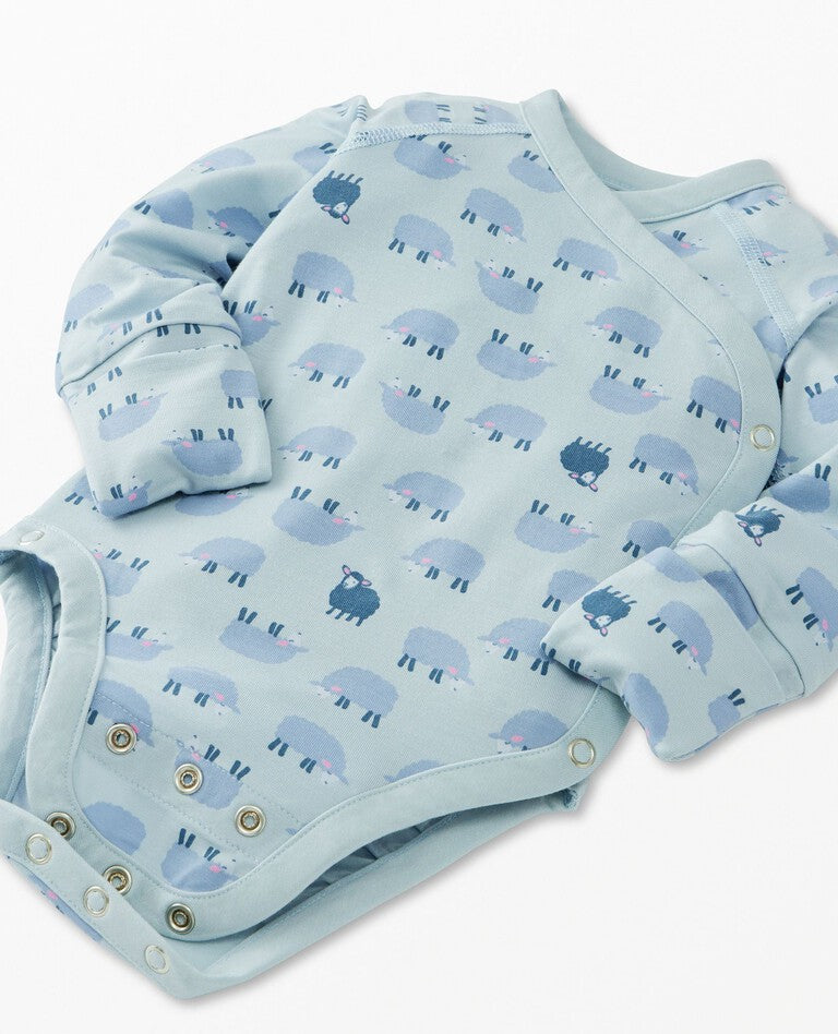 2-Piece Baby Layette Print Wiggle Set in HannaSoft™, Mini Lamb on Celestial Blue