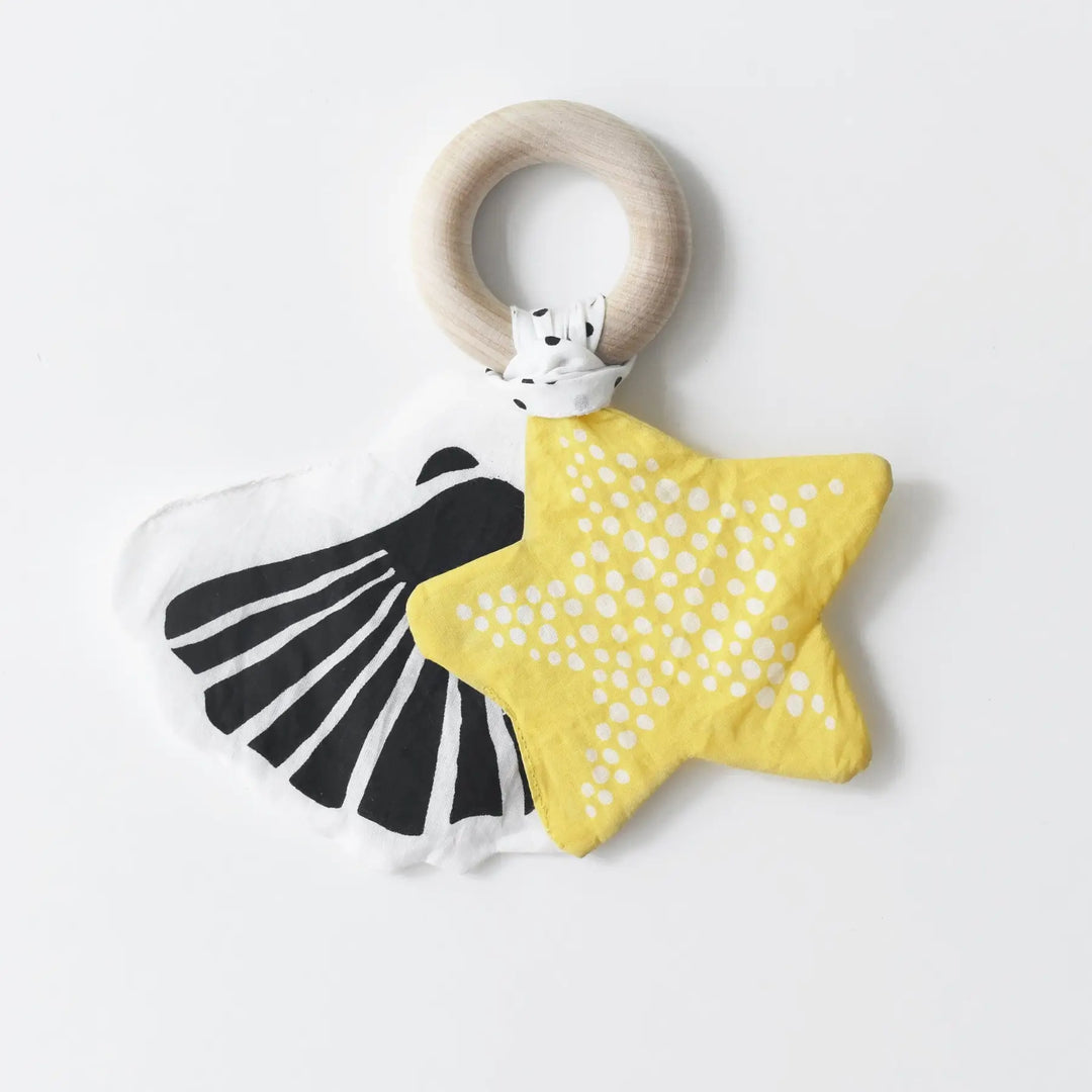 Wee Gallery Starfish Crinkle Teether |Mockingbird Baby & Kids